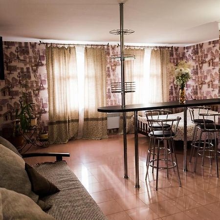 Golden park Apartments Umanʼ Dış mekan fotoğraf